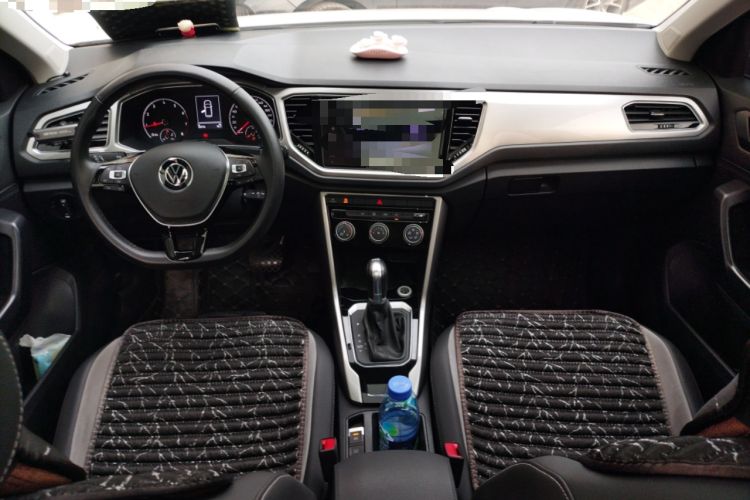 Used Volkswagen T-ROC 2021 280TSI DSG Two-Wheel Drive Elite Connect Edition Center Console