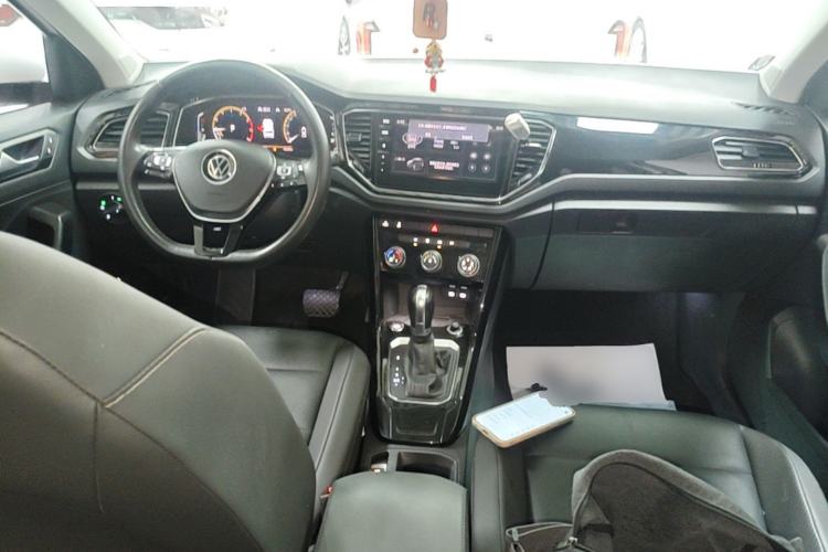Used Volkswagen T-ROC 2021 280TSI DSG Two-Wheel Drive Comfort Connect Edition Center Console