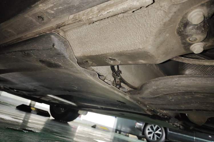 Used Volkswagen T-ROC 2021 Revised Version 280TSI DSG Two-Wheel Drive Elite Connect Edition Chassis Rear Left