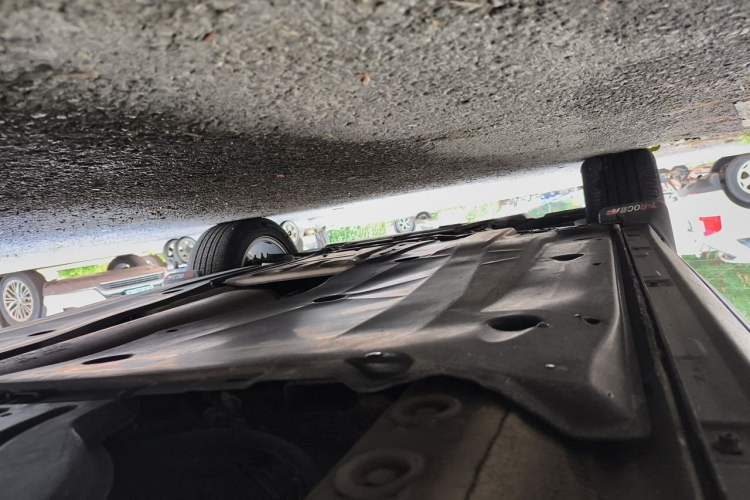 Used Volkswagen T-ROC 2021 280TSI DSG Two-Wheel Drive Elite Connect Edition Chassis Rear Left
