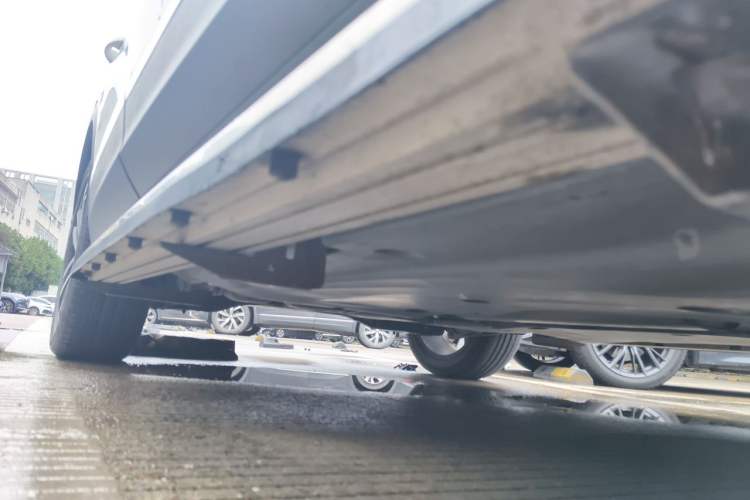 Used Volkswagen T-ROC 2021 280TSI DSG Two-Wheel Drive Comfort Connect Edition Chassis Rear Left