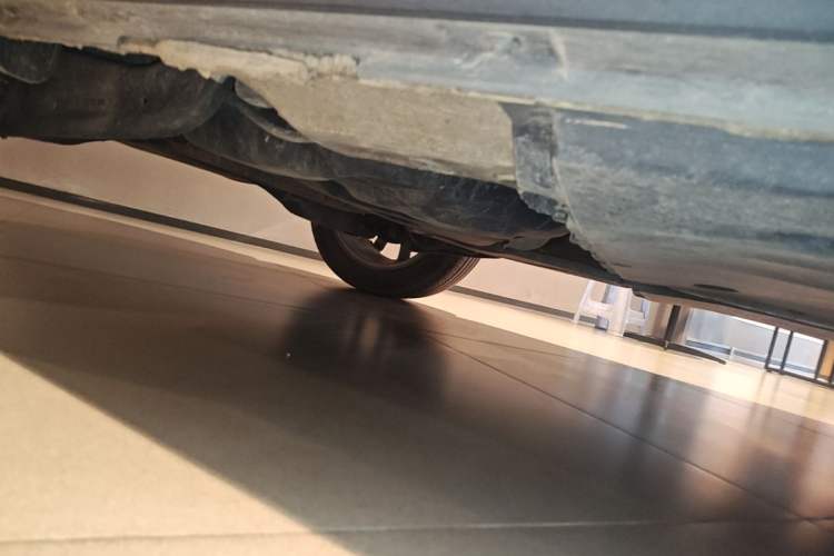 Used Volkswagen T-ROC 2021 Revised Version 280TSI DSG Two-Wheel Drive Elite Connect Edition Chassis Rear Right