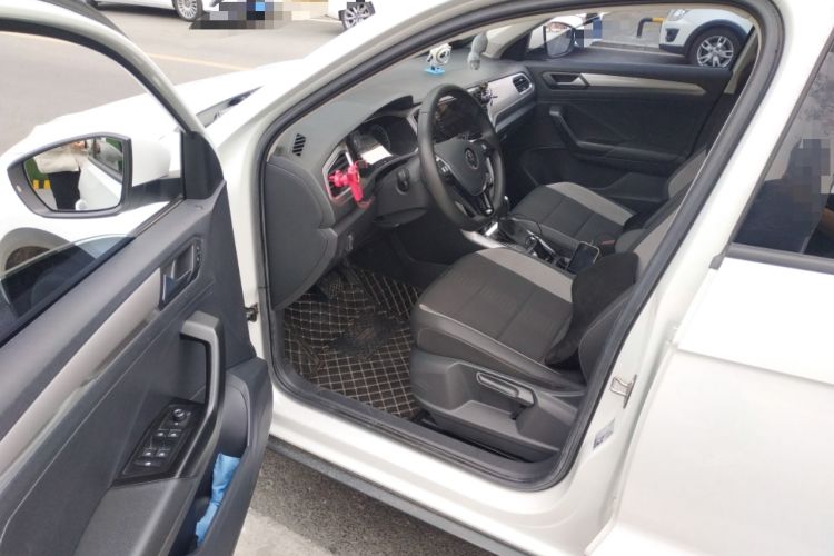 Used Volkswagen T-ROC 2021 Revised Version 280TSI DSG Two-Wheel Drive Elite Connect Edition Driver Seat