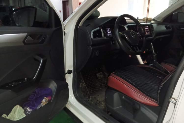 Used Volkswagen T-ROC 2021 280TSI DSG Two-Wheel Drive Elite Connect Edition Driver Seat