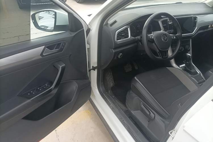 Used Volkswagen T-ROC 2021 280TSI DSG Two-Wheel Drive Elite Connect Edition Driver Seat