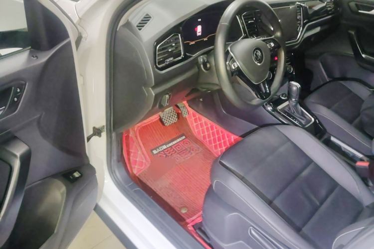 Used Volkswagen T-ROC 2021 280TSI DSG Two-Wheel Drive Comfort Connect Edition Driver Seat