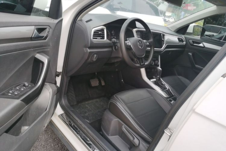 Used Volkswagen T-ROC 2021 280TSI DSG Two-Wheel Drive Elite Connect Edition Driver Seat