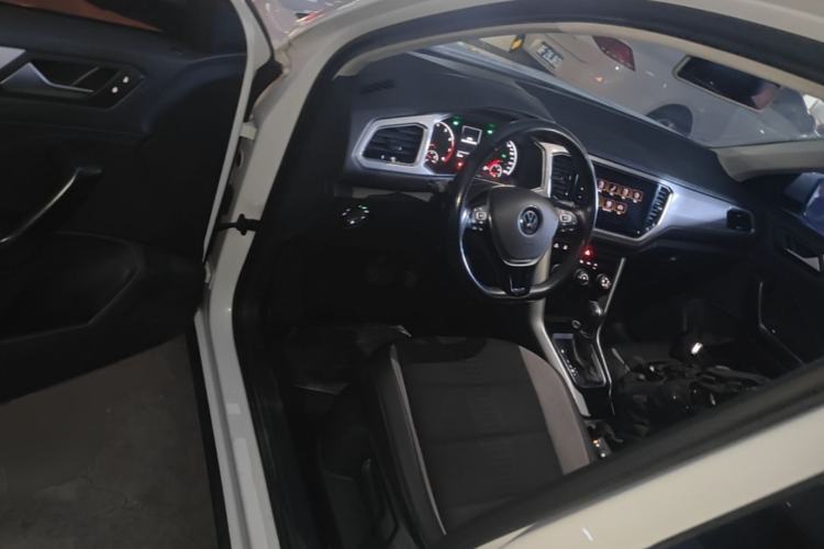 Used Volkswagen T-ROC 2021 280TSI DSG Two-Wheel Drive Elite Connect Edition Driver Seat