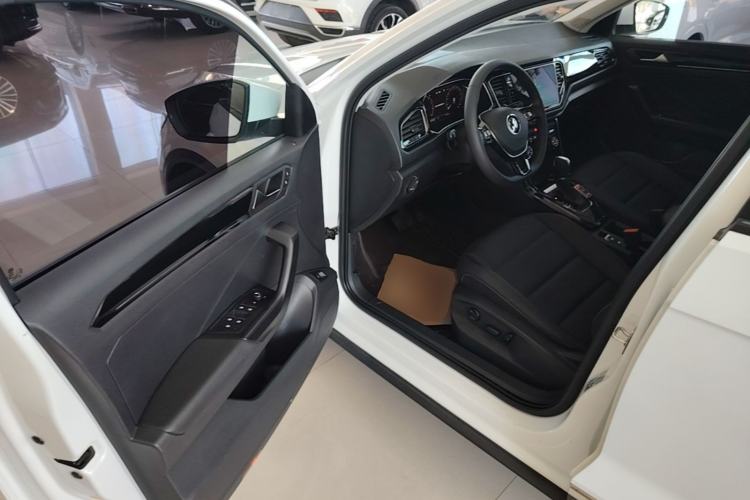 Used Volkswagen T-ROC 2021 280TSI DSG Two-Wheel Drive Comfort Connect Edition Driver Seat
