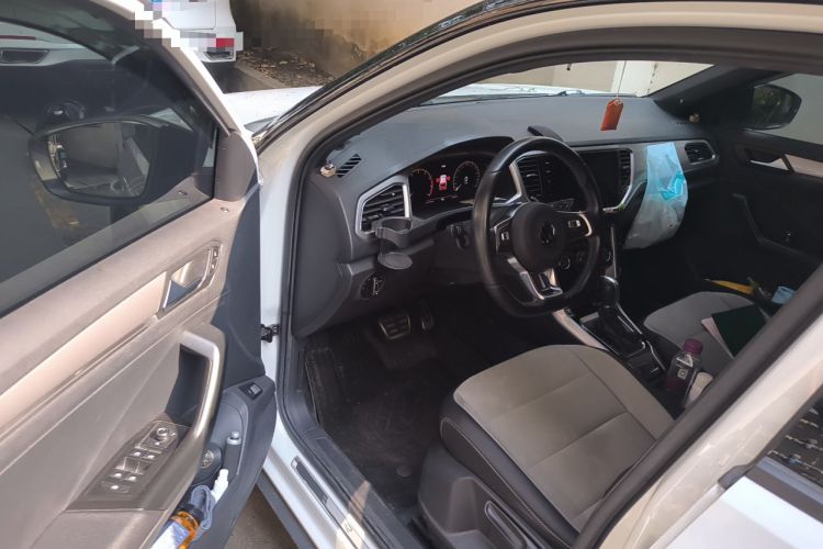 Used Volkswagen T-ROC 2021 Revised Version 280TSI DSG Two-Wheel Drive R-Line Pro Connected Car Edition Driver Seat
