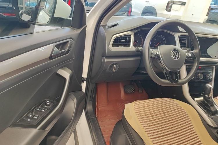 Used Volkswagen T-ROC 2021 Revised Version 280TSI DSG Two-Wheel Drive Elite Connect Edition Driver Seat