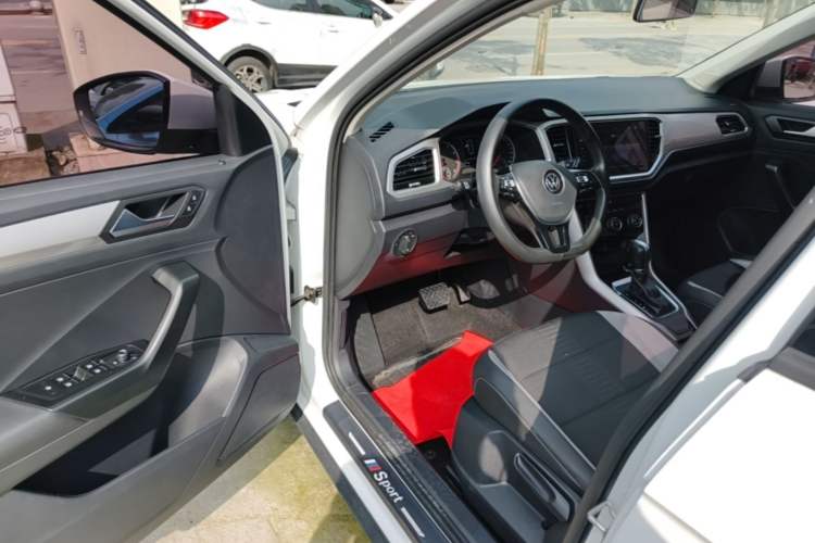 Used Volkswagen T-ROC 2021 Revised Version 280TSI DSG Two-Wheel Drive Elite Connect Edition Driver Seat