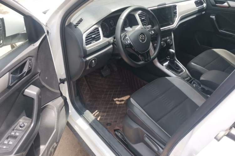 Used Volkswagen T-ROC 2021 Revised Version 280TSI DSG Two-Wheel Drive Elite Connect Edition Driver Seat