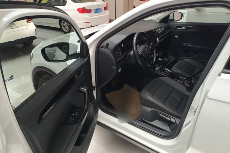 Used Volkswagen T-ROC 2021 280TSI DSG Two-Wheel Drive Comfort Connect Edition Driver Seat