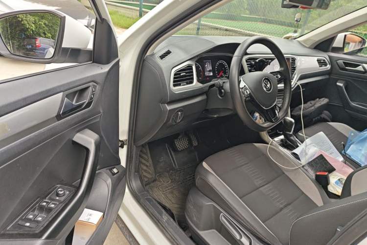 Used Volkswagen T-ROC 2021 Revised Version 280TSI DSG Two-Wheel Drive Elite Connect Edition Driver Seat