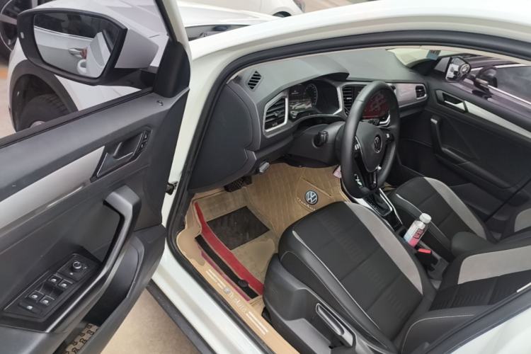 Used Volkswagen T-ROC 2021 Revised Version 280TSI DSG Two-Wheel Drive Elite Connect Edition Driver Seat