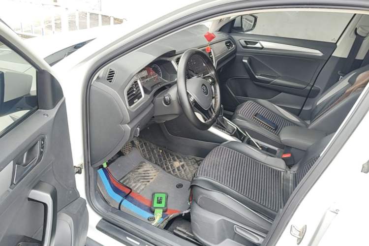 Used Volkswagen T-ROC 2021 280TSI DSG Two-Wheel Drive Elite Connect Edition Driver Seat