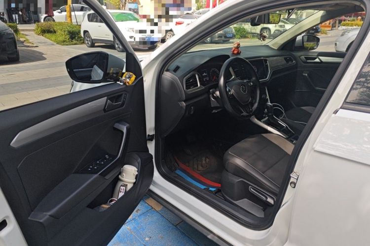 Used Volkswagen T-ROC 2021 280TSI DSG Two-Wheel Drive Elite Connect Edition Driver Seat