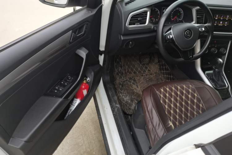 Used Volkswagen T-ROC 2021 280TSI DSG Two-Wheel Drive Elite Connect Edition Driver Seat
