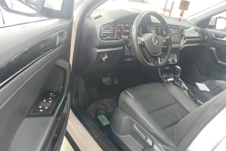 Used Volkswagen T-ROC 2021 280TSI DSG Two-Wheel Drive Comfort Connect Edition Driver Seat