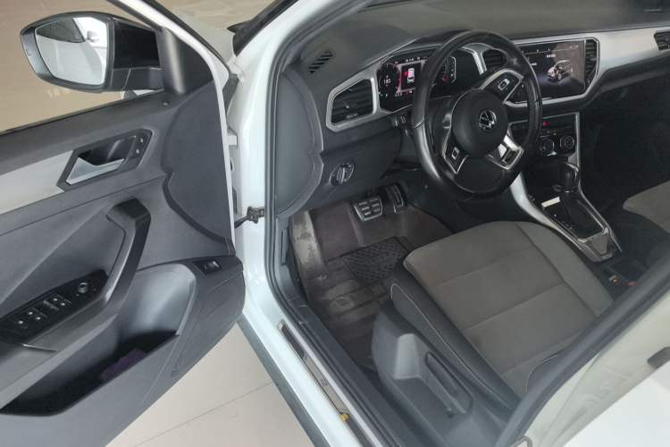Used Volkswagen T-ROC 2021 280TSI DSG Two-Wheel Drive R-Line Pro Connected Version Driver Seat