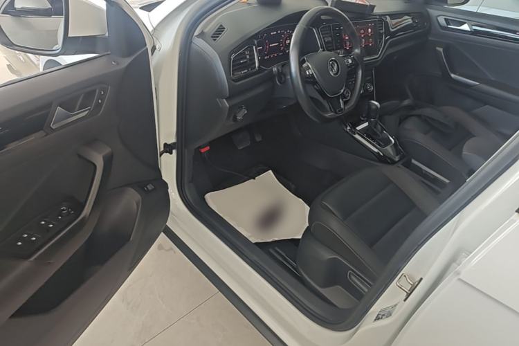 Used Volkswagen T-ROC 2021 280TSI DSG Two-Wheel Drive Comfort Connect Edition Driver Seat