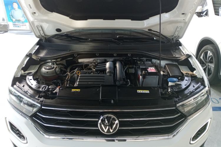 Used Volkswagen T-ROC 2021 280TSI DSG Two-Wheel Drive Comfort Connect Edition Engine Bay