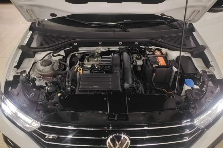 Used Volkswagen T-ROC 2021 Revised Version 280TSI DSG Two-Wheel Drive R-Line Pro Connected Car Edition Engine Bay