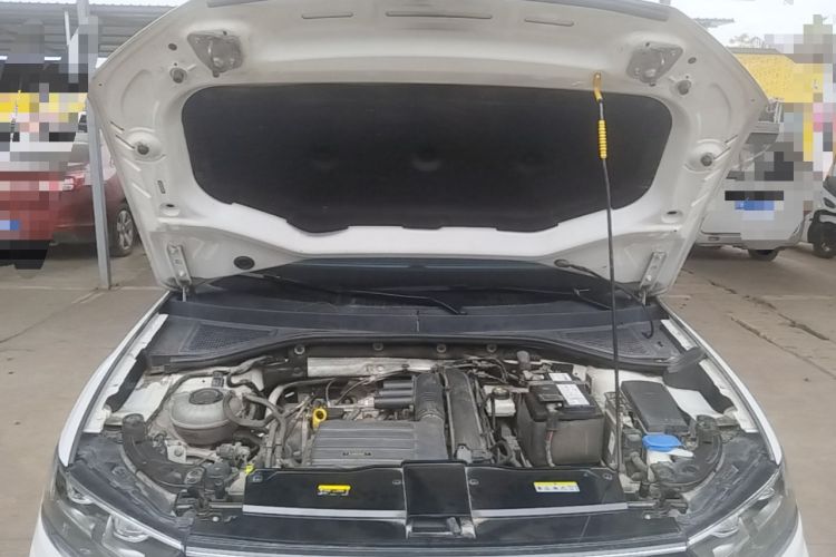 Used Volkswagen T-ROC 2021 280TSI DSG Two-Wheel Drive Elite Connect Edition Engine Bay