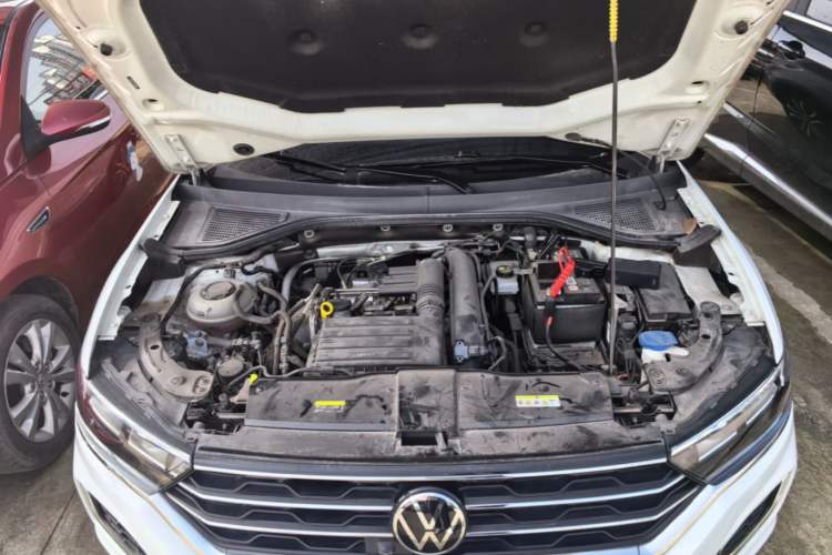 Used Volkswagen T-ROC 2021 280TSI DSG Two-Wheel Drive Comfort Connect Edition Engine Bay