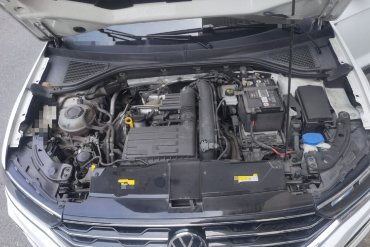 Used Volkswagen T-ROC 2021 280TSI DSG Two-Wheel Drive Comfort Connect Edition Engine Bay