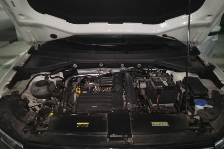 Used Volkswagen T-ROC 2021 280TSI DSG Two-Wheel Drive Comfort Connect Edition Engine Bay