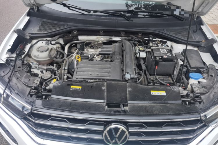 Used Volkswagen T-ROC 2021 280TSI DSG Two-Wheel Drive Comfort Connect Edition Engine Bay