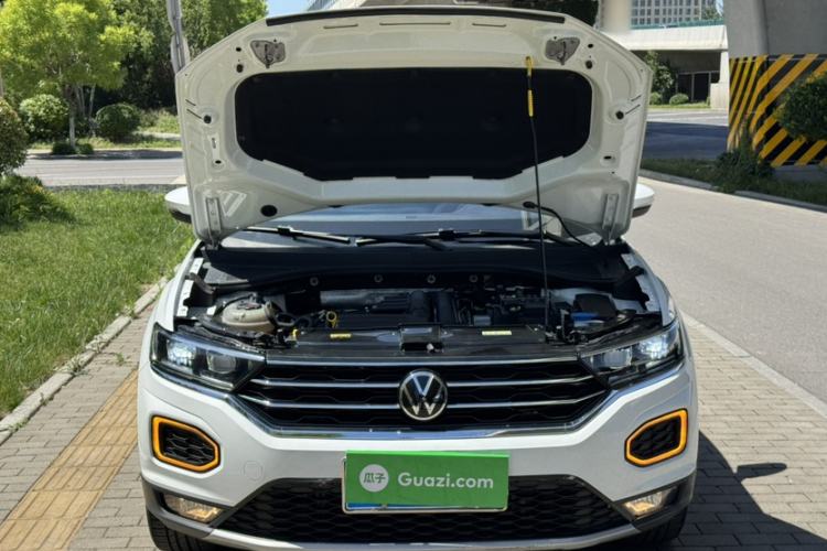 Used Volkswagen T-ROC 2021 280TSI DSG Two-Wheel Drive Comfort Connect Edition Engine Bay
