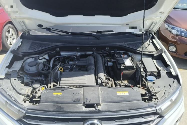 Used Volkswagen T-ROC 2021 280TSI DSG Two-Wheel Drive Elite Connect Edition Engine Bay