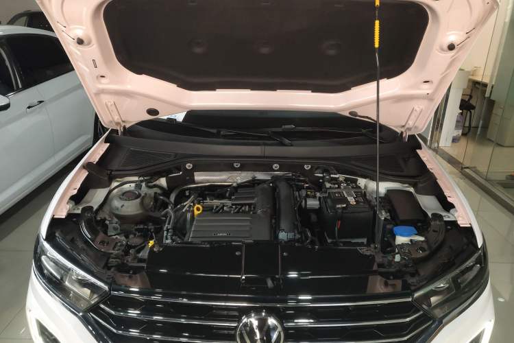 Used Volkswagen T-ROC 2021 Revised Version 280TSI DSG Two-Wheel Drive Comfort & Smart Connectivity Edition Engine Bay