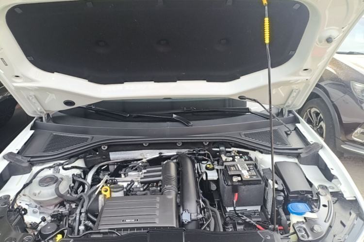 Used Volkswagen T-ROC 2021 280TSI DSG Two-Wheel Drive Comfort Connect Edition Engine Bay