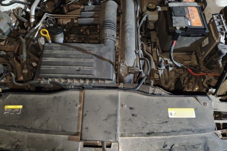 Used Volkswagen T-ROC 2021 280TSI DSG Two-Wheel Drive Comfort Connect Edition Engine Bay