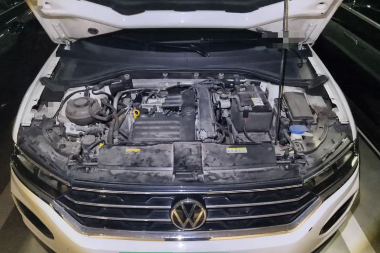 Used Volkswagen T-ROC 2021 280TSI DSG Two-Wheel Drive Elite Connect Edition Engine Bay
