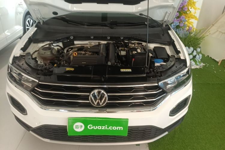 Used Volkswagen T-ROC 2021 280TSI DSG Two-Wheel Drive Elite Connect Edition Engine Bay