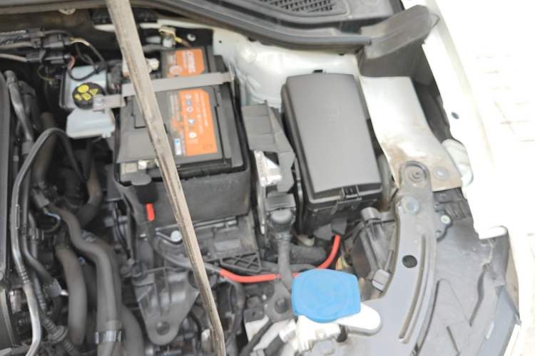 Used Volkswagen T-ROC 2021 280TSI DSG Two-Wheel Drive Elite Connect Edition Engine Bay Left
