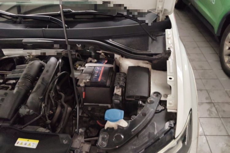 Used Volkswagen T-ROC 2021 280TSI DSG Two-Wheel Drive Comfort Connect Edition Engine Bay Left