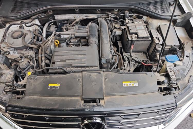 Used Volkswagen T-ROC 2021 280TSI DSG Two-Wheel Drive Elite Connect Edition Engine Bay
