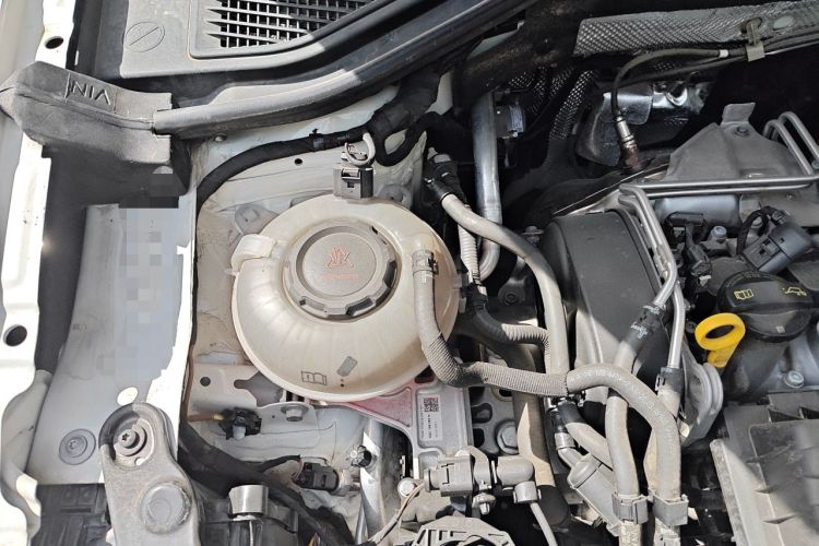 Used Volkswagen T-ROC 2021 280TSI DSG Two-Wheel Drive Elite Connect Edition Engine Bay Right