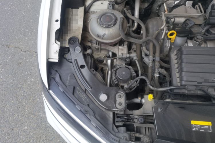 Used Volkswagen T-ROC 2021 280TSI DSG Two-Wheel Drive Comfort Connect Edition Engine Bay Right