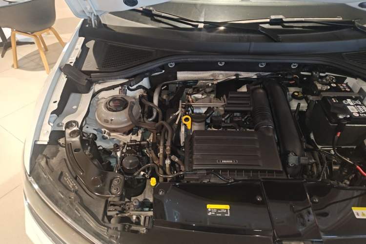 Used Volkswagen T-ROC 2021 Revised Version 280TSI DSG Two-Wheel Drive Elite Connect Edition Engine Bay Right