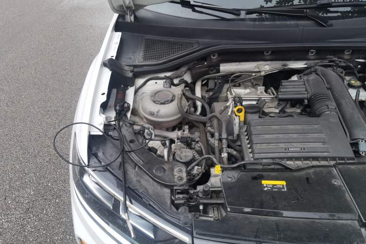 Used Volkswagen T-ROC 2021 280TSI DSG Two-Wheel Drive Comfort Connect Edition Engine Bay Right