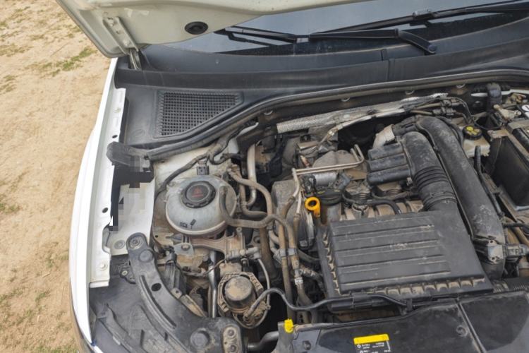 Used Volkswagen T-ROC 2021 280TSI DSG Two-Wheel Drive Comfort Connect Edition Engine Bay Right
