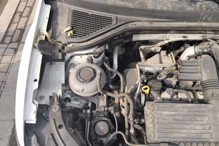 Used Volkswagen T-ROC 2021 280TSI DSG Two-Wheel Drive Elite Connect Edition Engine Bay Right