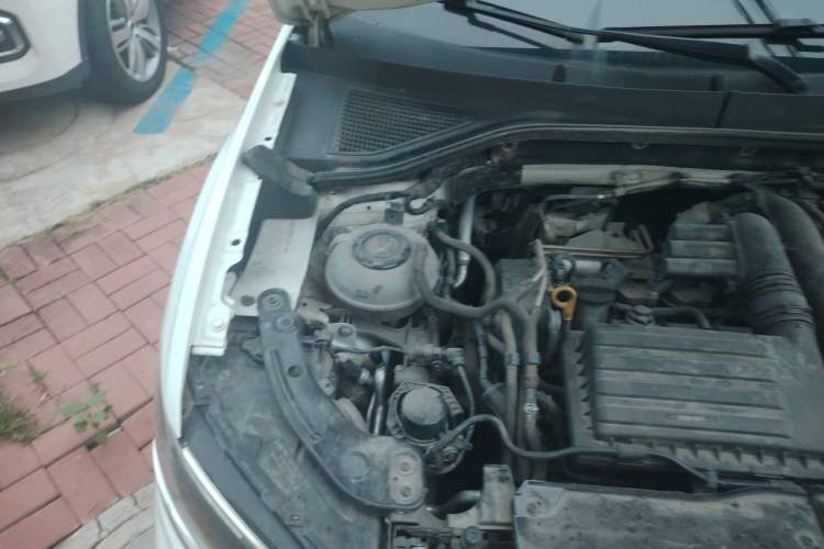 Used Volkswagen T-ROC 2021 Revised Version 280TSI DSG Two-Wheel Drive Elite Connect Edition Engine Bay Right